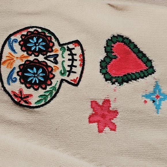 Disney Pixar Coco Cream‎ Cardigan with Skull Star Embroidery Girl Sweater 11/12 - Picture 3 of 8